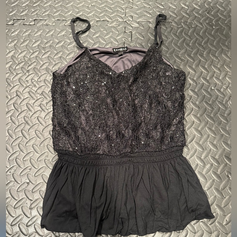 *NEW*Sz M* Express* Top